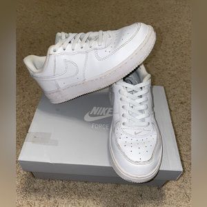 Youth Nike Force 1 LE